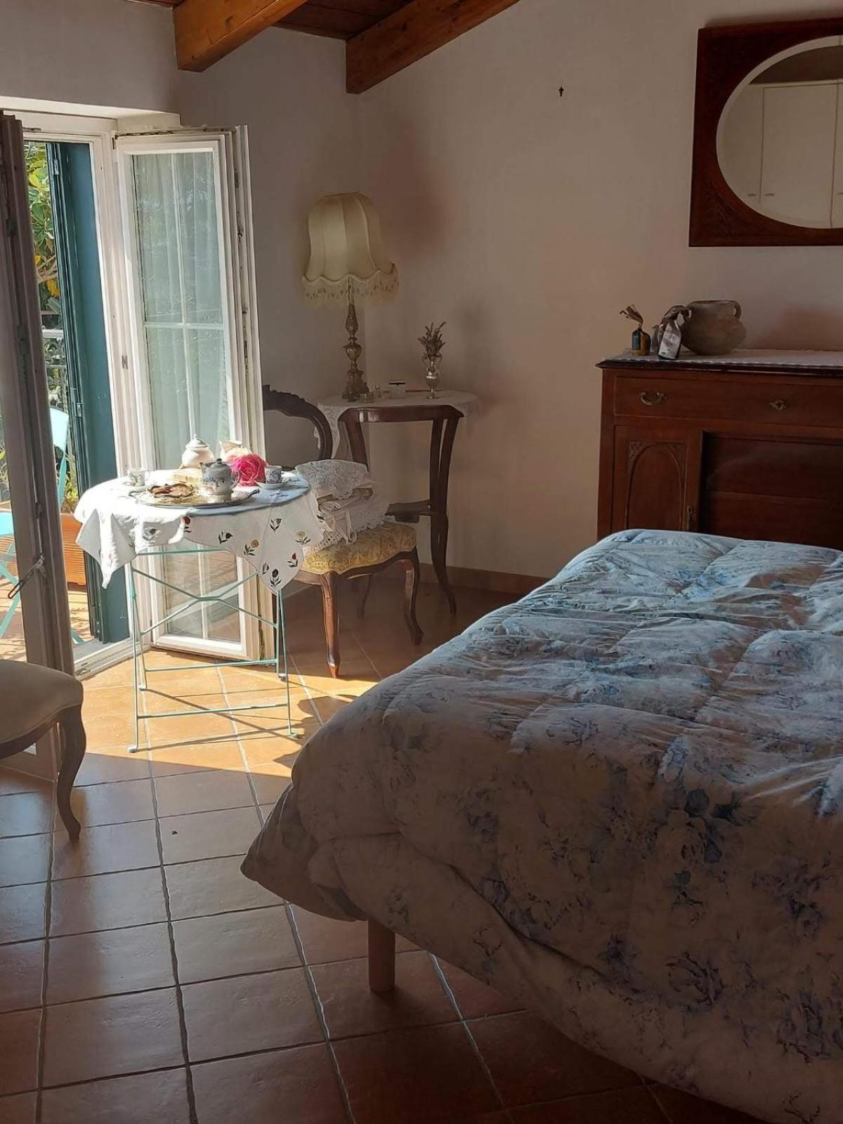 Apartamento La Magnolia Locazione Breve Cava deʼ Tirreni Exterior foto